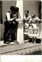 8 db MODERN, fekete-fehér, motívum képeslap, kalocsai népviselet, folklór, vegyes minőség / 8 modern...