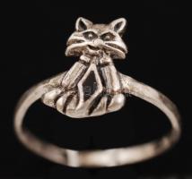 Ezüst gyűrű kővel, Ag., br.:1,3gr., jelzett, méret:56/ Silver ring with stone, Ag, gross: 1,3gr, mar...