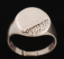 Ezüst gyűrű,  Ag., nettó.:6gr., jelzett, méret:57/ Silver ring, Ag, net.: 6gr, marked, size: 57