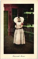 6 db RÉGI, megíratlan motívum képeslap, 5 db Holland népviselet és 1 db képeslap a királynőről / 6 o...