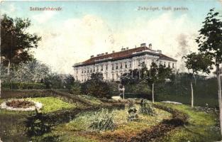 20 db főleg RÉGI magyar városképes lap, vegyes minőség / 20 mostly old Hungarian town-view postcards...