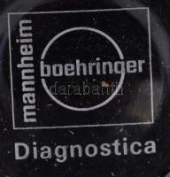 Mannheim Boehringer Diagnostica pohárkészlet, 6 db, fém tartókban, kétféle motívummal, jelzettek, ki...
