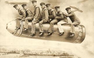 Ohrdruf, Deutsche Offizern; Franz Beck Phot. Atelier / German officers, funny collage photo