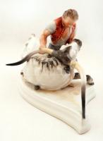 Herendi Toldi a bikával, kézzel festett, jelzett, restaurált, m:16 cm, h:29 cm