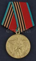 Szovjetunió 1985. A Nagy Honvédő Háborúban aratott győzelem 40. évfordulója sárgaréz kitüntetés mellszalagon (32mm) T:2 Soviet Union 1985. Forty Years of Victory in the Great Patriotic War 1941-1945 brass decoration with ribbon (32mm) C:XF