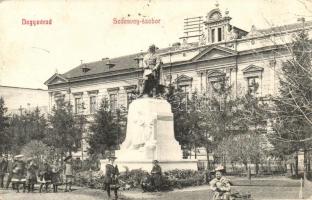 Nagyvárad, Oradea; Szacsvay-szobor / statue