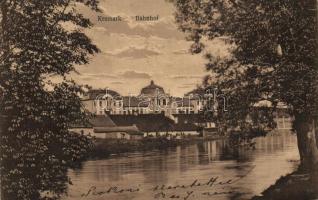 Késmárk, Kezmarok; vasútállomás / Bahnhof / railway station (b)