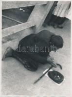 1933 "Emlékezz a múltra"-koldus, hátoldalon feliratozva, 23x17 cm