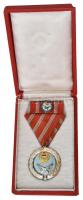 1957. "Szolgálati Érdemérem" zománcozott Br kitüntetés mellszalagon, szalagsávval és minia...