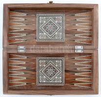 Fából készült, dekoratív, kihajtható intarziás dámajáték/ostábla, bábukkal, jó állapotban, 30×30,5 c...