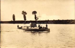 Őrnaszád, Auer Fivérek fényképészeti műterme, Szeged / Hungarian watchman battle ship, photo