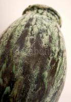 Gádor István (1891-1984): Asztali váza, csurgatott mázas kerámia, jelzett, kis sérüléssel, mázhibáva...