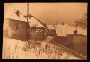 1931 Budapest, Tabáni részlet. A fotó hátoldalán a felvétel készítésének részletes technikai leírásával 18x12 cm