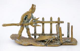 Ördög és bogár, réz asztali dísz, 13x7x4 cm