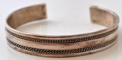 Ezüst(Ag) karperec, jelzett, nettó: 24,6 g