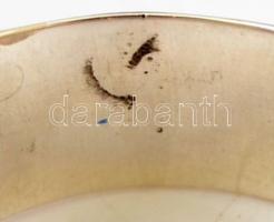 Ezüst(Ag) gyűrű piros kővel díszítve, jelzett, méret: 61, bruttó: 3,6 g / silver ring, size: 61, br:...