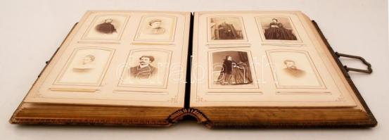 cca 1880 Nemes és főúri családok fényképeit tartalmazó fotóalbum. 113 fotó a Thiel, Deák, Lónyai, Bá...