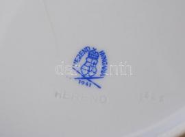 Herendi színes virág- és madármintás porcelán leveses tál, jelzett, hajszálrepedéssel, d: 26 cm