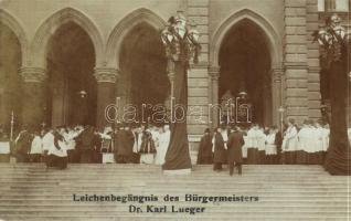 1910 Leichenbegängnis des Bürgermeisters Dr. Karl Lueger, Bürgermeister der k. k. Residenstadt Wien. Postkarten-Verlag Bediene sich selbst B.K.W.I.  / Lueger's funeral (EK)