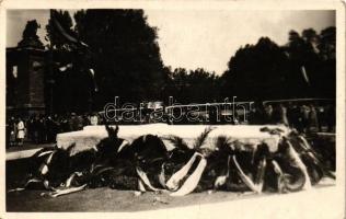 4 db RÉGI képeslap; Budapest, katonai, Poroszka / 4 old postcards; Budapest, military, Pruské