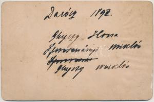 1892 Daróc (ma: Šarišské Dravce, Szlovákia), Szmrecsányi-kastély, az előtérben Szmrecsányi Miklós, G...