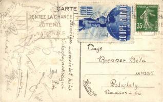 1938 'Coupe du Monde', a labdarúgó világbajnokság lapja, a hátoldalon a magyar játékosok a...