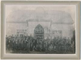 1928 Szárazd, a baptista konferencia résztvevői, csoportkép, keményhátú fotó, hátulján feliratozva, 14,5×19,5 cm