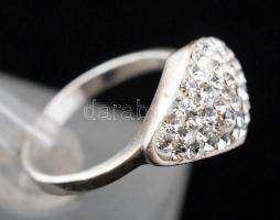 Női ezüst(Ag) gyűrű apró kövekkel, jelzett, méret: 56,  br: 4,3 g