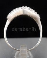 Női ezüst(Ag) gyűrű apró kövekkel, jelzett, méret: 56,  br: 4,3 g