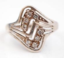 Női ezüst(Ag) gyűrű apró kövekkel, jelzett, méret: 58,  br: 2,2 g