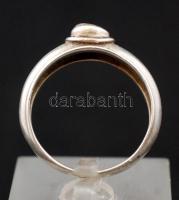 Női ezüst(Ag) gyűrű, jelzett, méret: 60,  br: 4,5 g