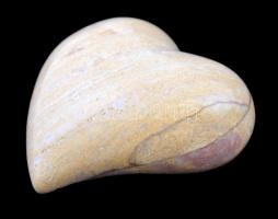 Héra József (1976- ): Szív. Márvány, jelzett, 8×8 cm