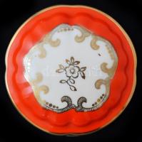 Német púdertartó porcelán dobozka, matricás, apró hibával, jelzett, d: 8 cm, m: 4 cm