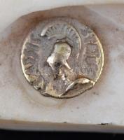 A haldokló Achilles, alabástrom szobor, jelzett, apró kopásnyomokkal, m: 16 cm