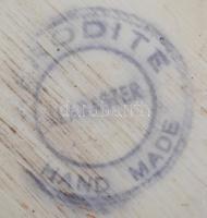 Milói Venus, műgyanta szobor, jelzés nélkül, pecséttel, "Aphrodité" felirattal, kopásnyomo...