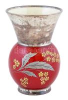 Ezüstözött, díszes Al-Ka Kronach Bavaria porcelán váza, kézzel festett, jelzett, apró kopásnyomokkal, m: 13 cm