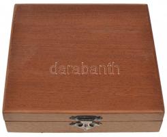 DN "Magyar Ellenállók, Antifasiszták Szövetsége" zománcozott fém plakett eredeti tokban (5...