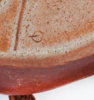 Ligeti Erika (1934-2004): Anyák napja. Kerámia plakett, jelzett, átfűzve, hibátlan, d:10 cm