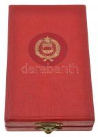 1957. "Vörös Csillag Érdemrend" korai változat, aranyozott, zománcozott bronz kitüntetés m...