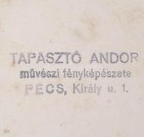 1933 Tapasztó Andor művészi fényképész szignózott fotója. Pécs. 25x32 cm