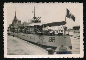 1917 Borea olasz romboló, hadihajó, a harmadik ottrantói csatában történt elsüllyesztése előtt. / 1917 Italian warhsip Borea prior to its sinking in the battle of Ottranto 6x9 cm