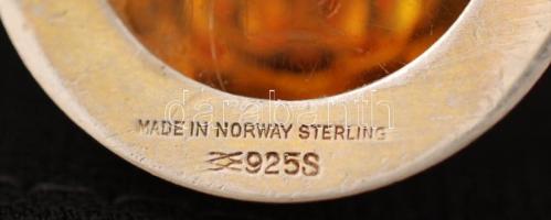 Ezüst és borostyán bross / Silver and amber broche d: 3 cm