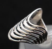 Ezüst gyűrű, Ag., nettó: 4,7gr., jelzett, méret:54 /Silver ring, Ag, net.. 4,7gr, marked, size: 54