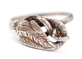 Ezüst gyűrű, Ag., nettó: 2,5gr., jelzett, méret:56 /Silver ring, Ag, net.. 2,5gr, marked, size: 56