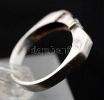 Ezüst gyűrű kővel, Ag., bruttó: 2,9gr., jelzett, méret:56 /  Silver ring with stone, Ag, gross: 2,9g...