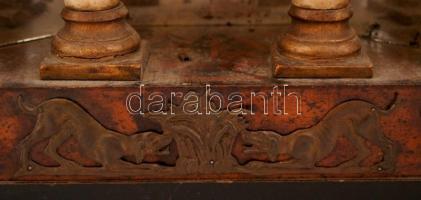 Antik Empire kandallóóra, sérült, nem működik, pótolt kulccsal, m:53 cm, h:27 cm / Empire clocks