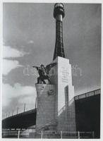 cca 1938 Budapest, haditengerészeti emlékmű a Horthy hídnál, Fekete György (1904-1990) budapesti fényképész hagyatékában levő (vélhetően repró) negatív modern nagyítása, 13,5x10 cm