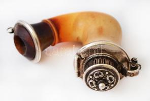 XIX. sz. vége: Adler Fülöp és fia. Ezüst szerelékes, jelzett tajtékpipa, bőr tokkal, rajta, szerencs...