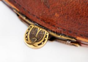 XIX. sz. vége: Adler Fülöp és fia. Ezüst szerelékes, jelzett tajtékpipa, bőr tokkal, rajta, szerencs...