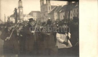 1925 Besztercebánya, Banska Bystrica; Oskar Petrogalli temetése, Fotograf Soula Jos. 2 db fotólap /  two original funeral photos